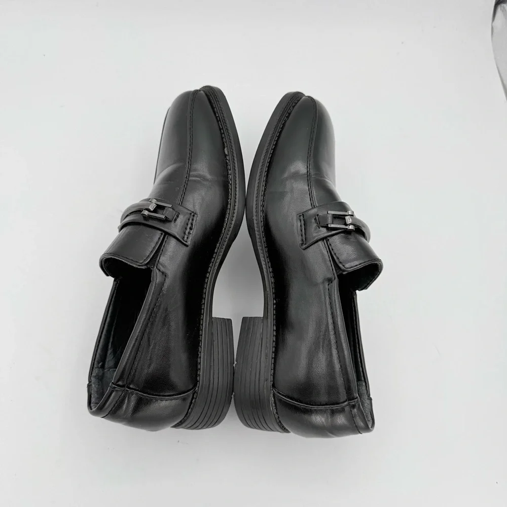 Tahari - Boys Haskell black faux leather slip on loafers metal detail shoes SZ 1